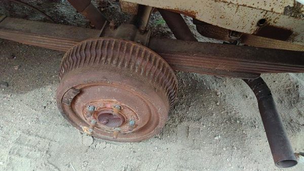 1974 Dodge Van B200 Driver Left Rear Brake Backing Plate Assembly Oem — photo 1