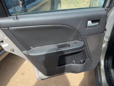 05-07 Fivehundred Driver Left Rear Door Trim Panel With Switches Back Black Hw