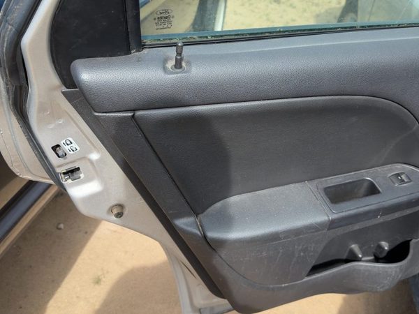 05-07 Fivehundred Driver Left Rear Door Trim Panel With Switches Back Black Hw — photo 3