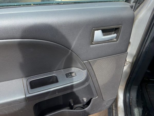 05-07 Fivehundred Driver Left Rear Door Trim Panel With Switches Back Black Hw — photo 6