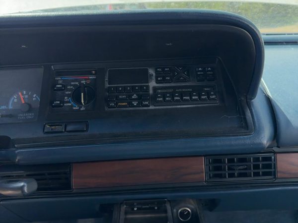 92-93 Olds Eighty Eight Trim Bezel Around Speedometer Oem Dash Surround Panel — photo 1