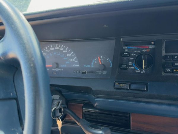 92-93 Olds Eighty Eight Trim Bezel Around Speedometer Oem Dash Surround Panel — photo 2