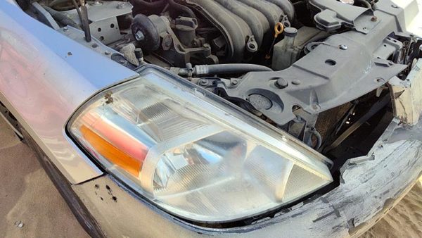 2007-2011 Nissan Versa Passenger Right Head Light Oem Front Lamp 26010Em30A — photo 3