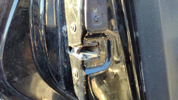 2002-2009 Ford Expedition Driver Left Rear Door Latch With Rods/Cables Oem Back — photo 2