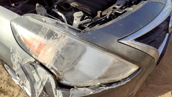 2015-2019 Nissan Versa Passenger Right Head Light Oem Front Lamp 260109Kk0a — photo 2