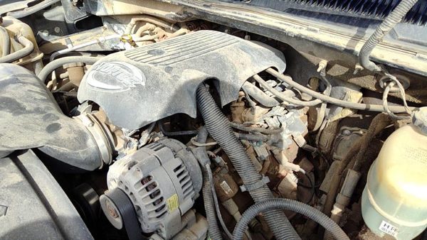 2001 Gmc Sierra 2500 Intake Manifold OEM 6.0L 12558346 — photo 2