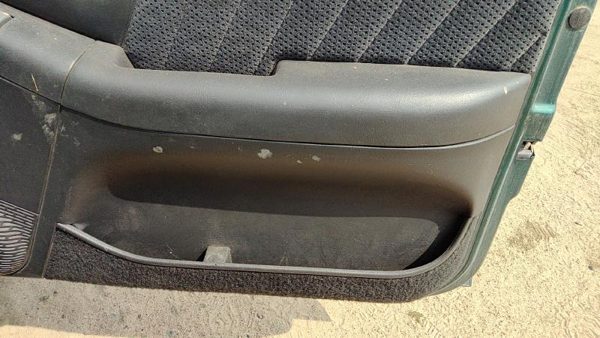 1995-1997 S10 Blazer Passenger Right Front Door Trim Panel With Switches Gray — photo 9