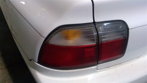 96-97 Honda Accord Driver Left Tail Light Sedan Quarter Panel Mounted Brake Lamp — photo 2