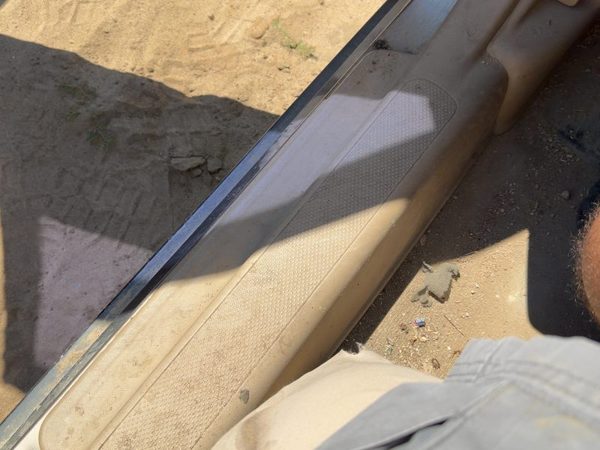 2005-2006 Honda Crv Driver Left Lower Sill Step Moulding Trim Panel Oem Tan — photo 2