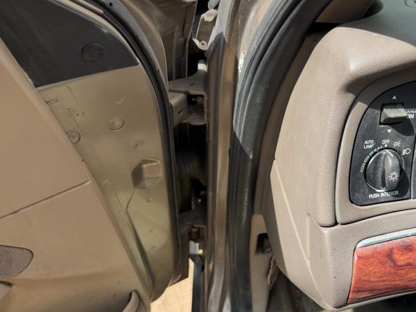 92-11 Mercury Grand Marquis Driver Left Upper Lower Door Hinge Pair Set Oem — photo 3