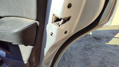 2004-2009 Bmw X3 Passenger Right Rear Door Latch With Rods/Cables Oem Back