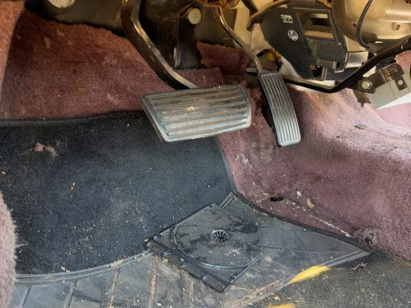 1988-1989 Honda Accord Lx Brake Pedal Assembly Oem — photo 1