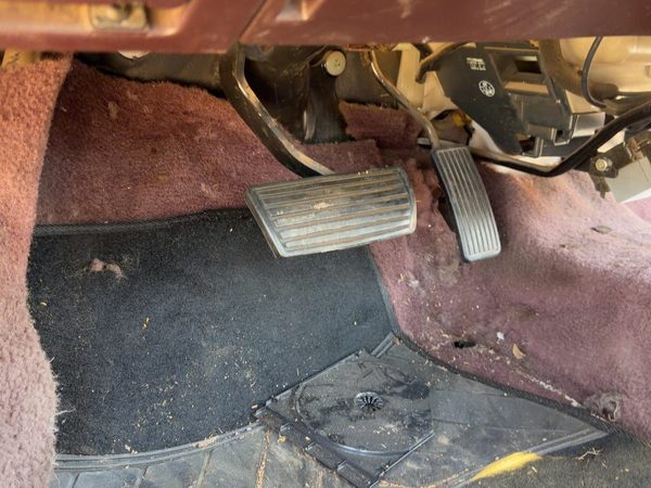 1988-1989 Honda Accord Lx Brake Pedal Assembly Oem — photo 2