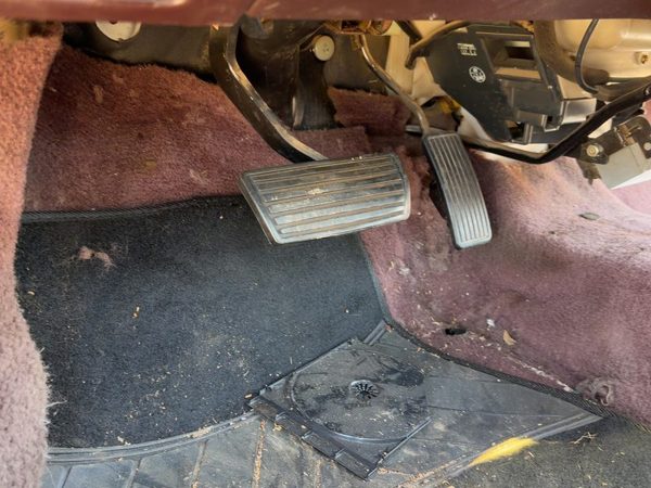 1988-1989 Honda Accord Lx Brake Pedal Assembly Oem — photo 3