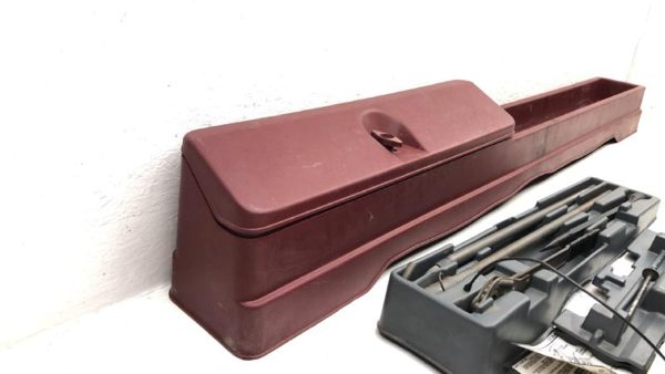 1990 Chevy Silverado 1500 Jack Tool Kit Set Assembly With Tray Spare Oem — photo 9