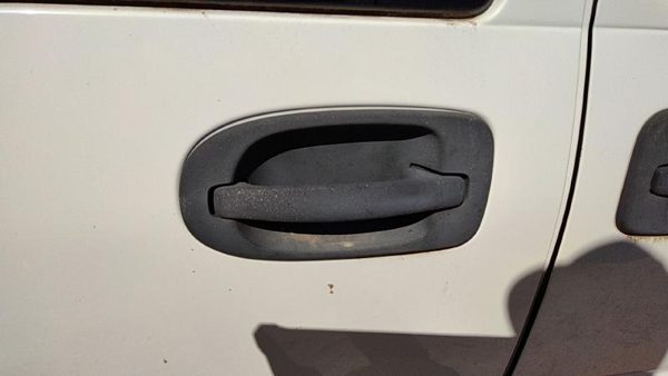 2005-2009 Chevy Uplander Passenger Right Rear Outside Door Handle Oem Back — photo 1