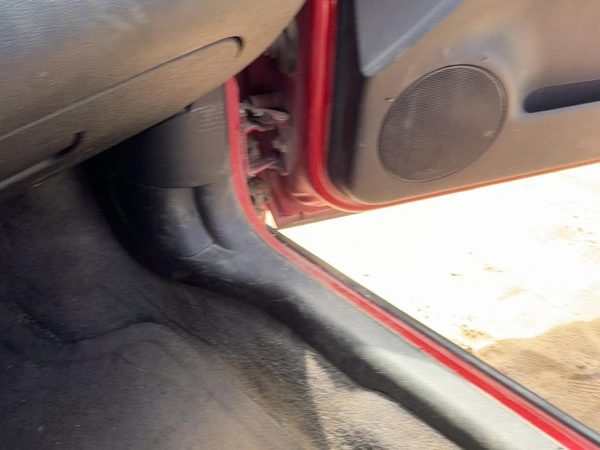 2006-2013 Chevy Impala Passenger Right Lower Kick Trim Panel Oem Ebony 19C — photo 2