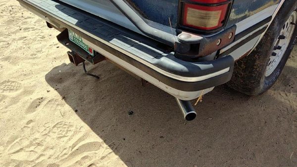 1983-1994 Chevy S10 Blazer Rear Bumper Assembly Oem Back 15961871 — photo 3