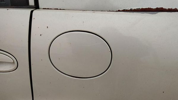 1998-2005 Buick Park Ave Fuel Tank Door With Hinge Gas Lid Oem Filler White 78u — photo 1