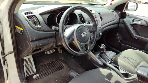 2012 Kia Forte — vehicle photo 5
