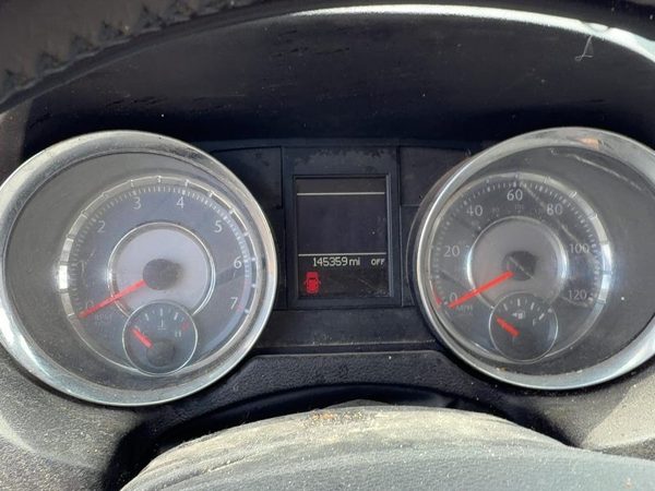 11-12 Town & Country Speedometer Cluster Instrument Gauges Panel Oem Dash — photo 2
