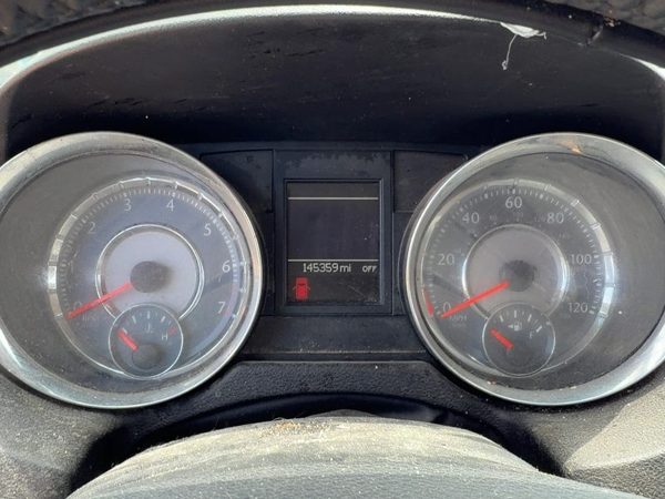 11-12 Town & Country Speedometer Cluster Instrument Gauges Panel Oem Dash — photo 3