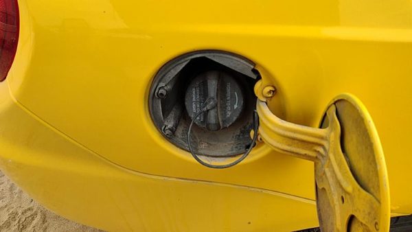 2003-2005 Dodge Neon Fuel Filler Neck Assembly With Gas Cap Oem 5278998Aa — photo 3