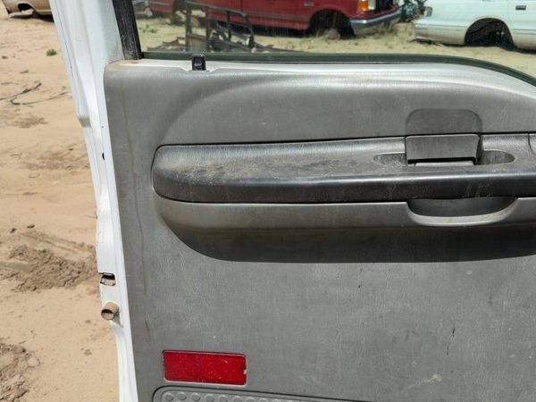 2005-2007 Ford F350 Driver Left Front Door Trim Panel Manual Gray 5C3Z2523943Dab — photo 7