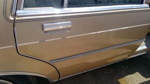 1985 Oldsmobile Delta 88 Rear Door RH Gold — photo 2