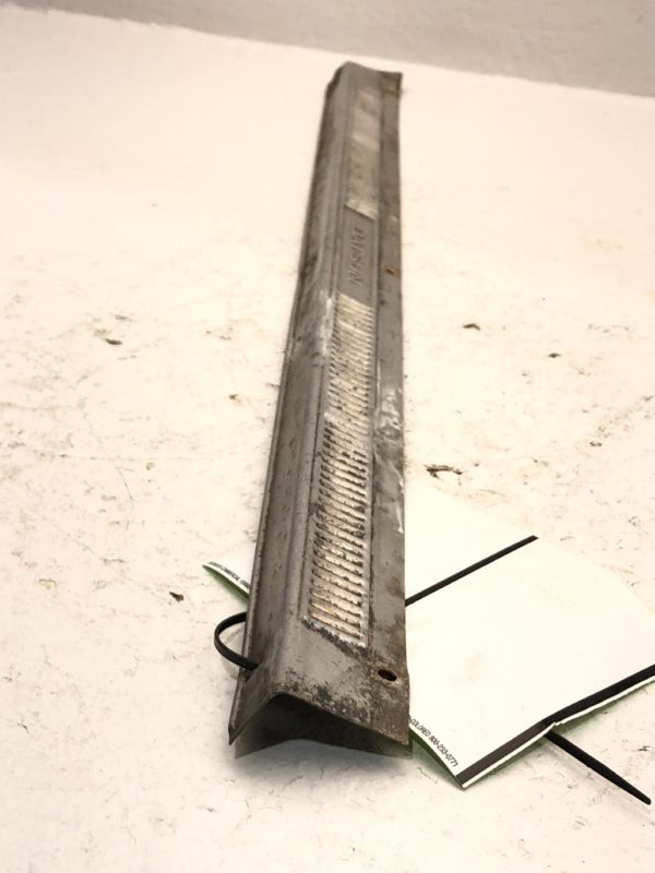 1971 Datsun Nissan 240Z Passenger Right Door Sill Step Trim Kick Oem — photo 5