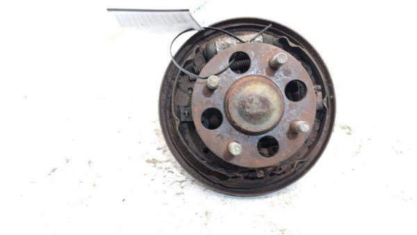 1984-00 Honda Civic Passenger Right Rear Back Stub Axle With Brake Backing Plate — photo 3