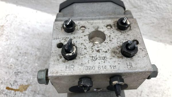 2002-2005 Vw Passat Complete Anti Lock Brake Pump Unit Oem Abs Module Assembly — photo 6