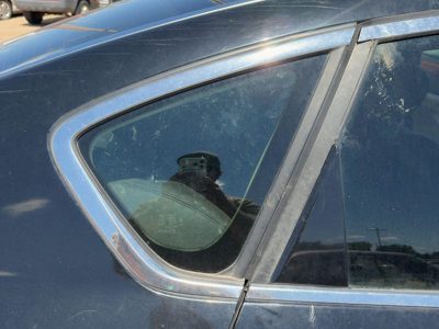 2006-2010 Infiniti M35X Passenger Right Rear Quarter Glass Back Side Window Oem