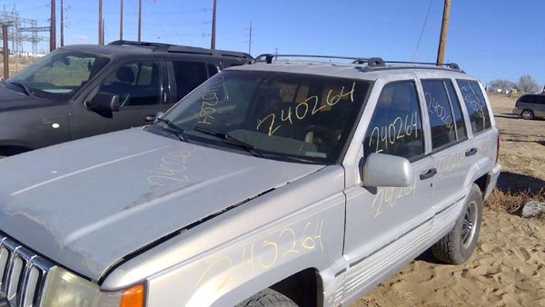1994 Jeep Grand Cherokee — vehicle photo 9
