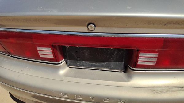 1997-1998 Buick Century Center Inner Tail Light Brake Lamp Oem Rear — photo 5