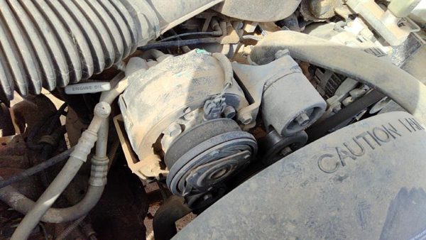 1994-1995 Chevy Silverado 1500 Mount Bracket Set For Ac Compressor Oem — photo 3