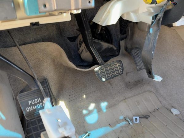 2005 Toyota Prius Brake Pedal Assembly Oem — photo 2