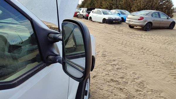 00-07 F250 Super Duty Passenger Right Manual Side Mirror Door Mounted Oem White — photo 5