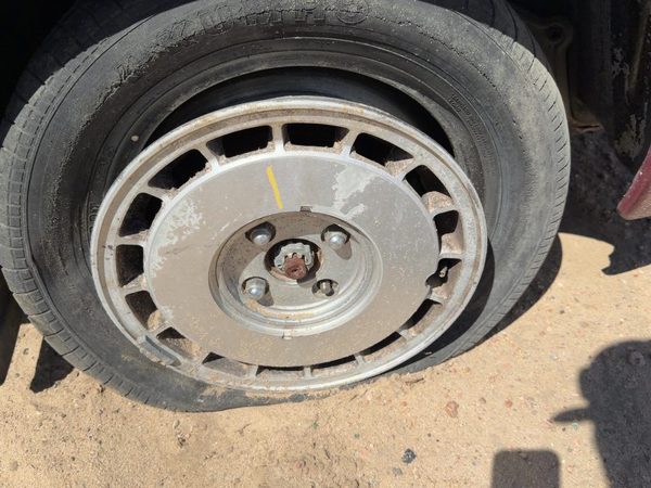 1987 Nissan Maxima 15" Aluminum Wheel Oem Factory Rim #1 15X6 Alloy 4030038E27 — photo 2