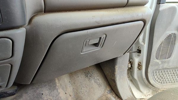 99-01 Ford F250 Super Duty Glove Box Assembly Complete Door With Latch Oem Gray — photo 1