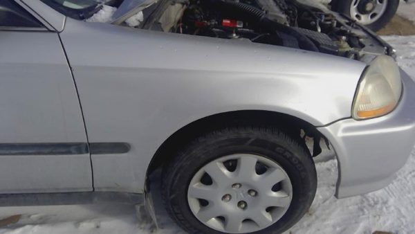 1998 Honda Civic Fender RH Silver — photo 2