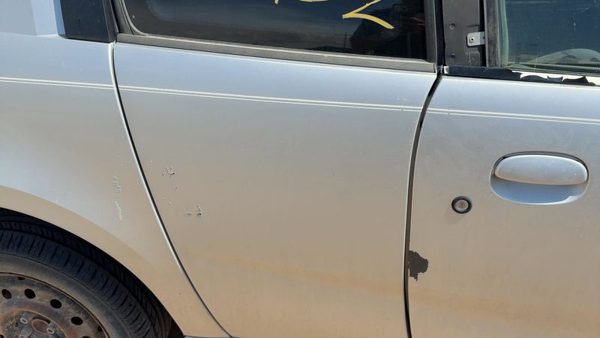 2007 Saturn Ion Rear Door RH Silver 13U — photo 3
