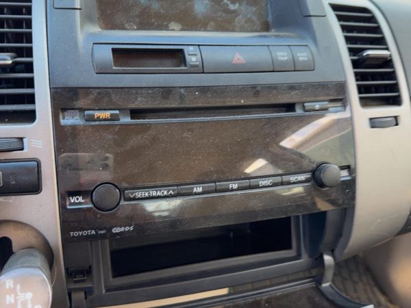 2004-2006 Toyota Prius Stock Radio Oem Factory Stereo Cd Player Without Cassette — photo 1