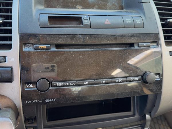 2004-2006 Toyota Prius Stock Radio Oem Factory Stereo Cd Player Without Cassette — photo 2