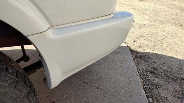 1998-2000 S10 Blazer Driver Left Rear Bumper End Cap Oem White 50U 12472169 — photo 3
