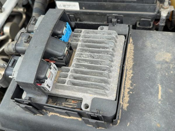 2006 Chevy Equinox Electronic Control Module Computer Ecm Ecu 3.4L 19210070 — photo 4