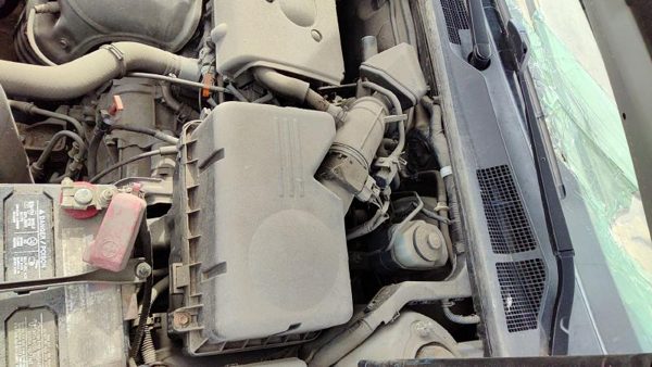 04-06 Toyota Camry Complete Air Intake Cleaner Filter Box Housing With Tube 2.4L — photo 3