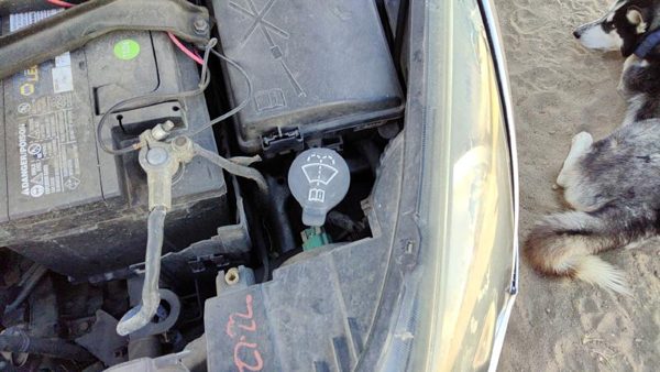 2011-2016 Chevy Cruze Windshield Washer Fluid Reservoir With Pump Oem Wiper Tank — photo 3