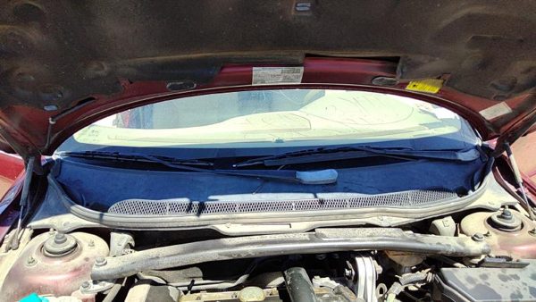 2001-2007 Volvo V70 Xc Windshield Wiper Cowl Vent Trim Panel Oem Cover — photo 1