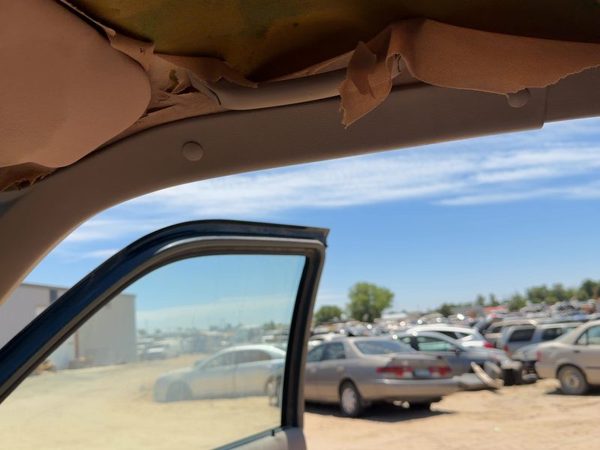 94 Explorer 2 Dr Passenger Right A Pillar Trim Windshield Post Panel Oem Tan — photo 4